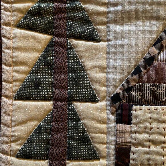 Hand Stitched Cabin-in-the-Woods Folk Art Patchwork Quilt Wall Hanging Handmade - Picture 4 of 13